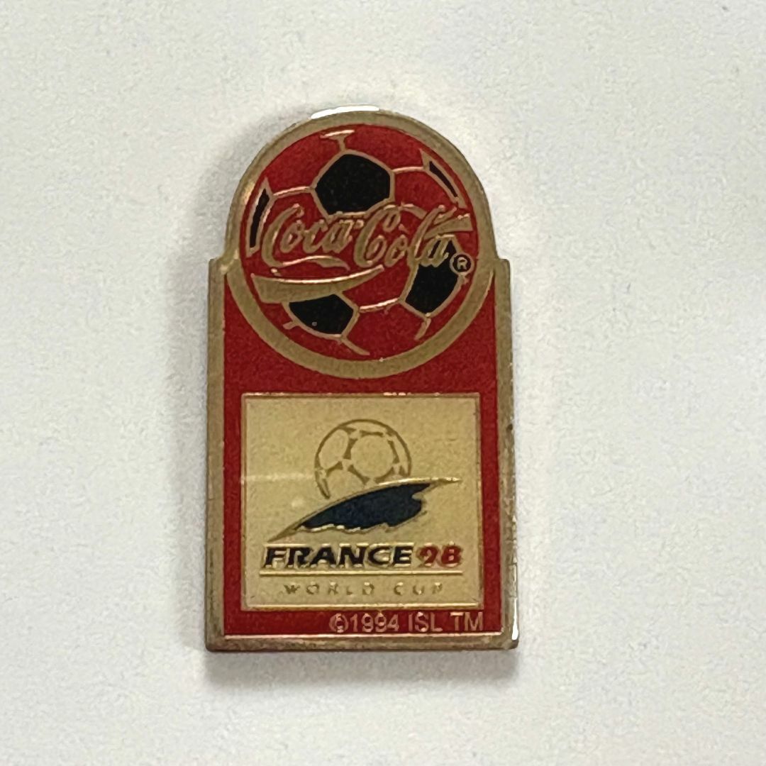 ★40309 サッカー フランスワールドカップ ピンズ ピンバッジ 6個セット エンタメ/ホビーの美術品/アンティーク(その他)の商品写真