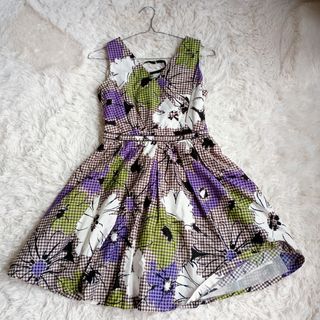 Lily Brown - リリーブラウン　カシュクール　レースアップ　ひざ丈　ワンピース　チェック　花柄