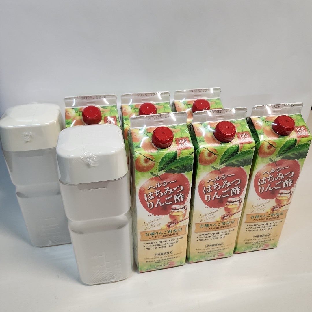 TOKIWA Pharmaceutical(トキワヤクヒンコウギョウ)のトキワ　はちみつりんご酢　6本　10倍濃縮　有機りんご酢　容器付き 食品/飲料/酒の飲料(その他)の商品写真