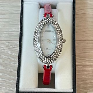 アビステ(ABISTE)の【美品 稼働品】ABISTE 赤 腕時計(腕時計)