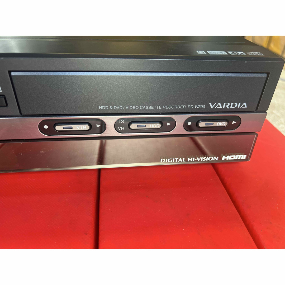 TOSHIBA VARDIA RD-W300 HDD DVD VHS レコーダー スマホ/家電/カメラのテレビ/映像機器(DVDレコーダー)の商品写真