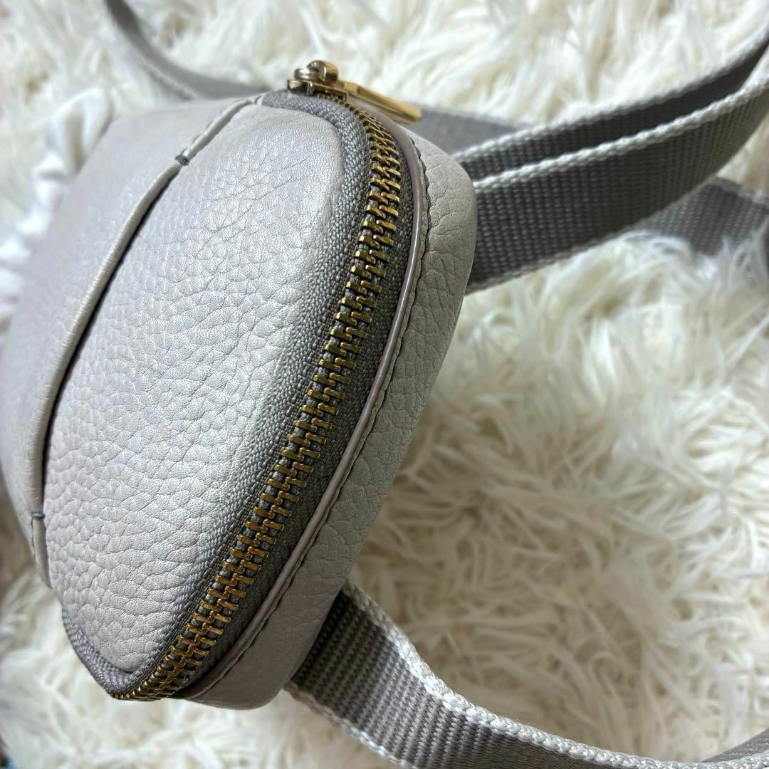ECCO(エコー)のECCO PHONE CARRY PEBBLED LEATHER スマホケース レディースのバッグ(ショルダーバッグ)の商品写真