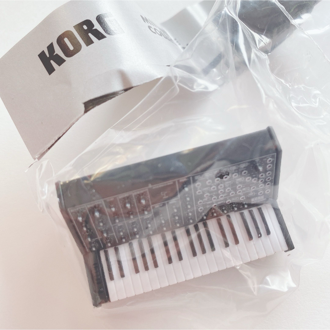 KORG(コルグ)のKORG ミニシンセサイザー カプセルトイ　新品未開封 楽器の楽器 その他(その他)の商品写真