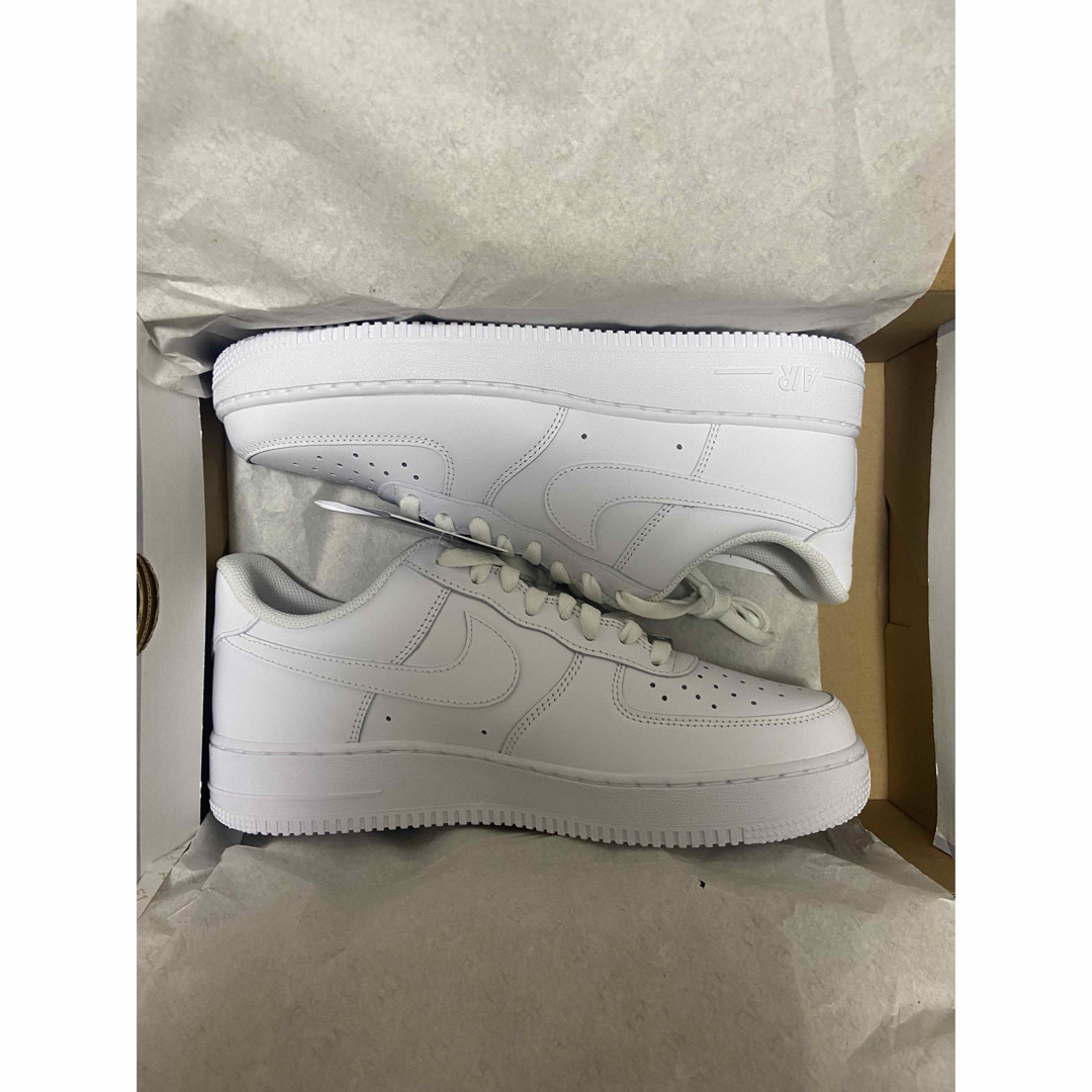 NIKE(ナイキ)の納品書付　Nike Air Force 1 White26.5 メンズの靴/シューズ(スニーカー)の商品写真