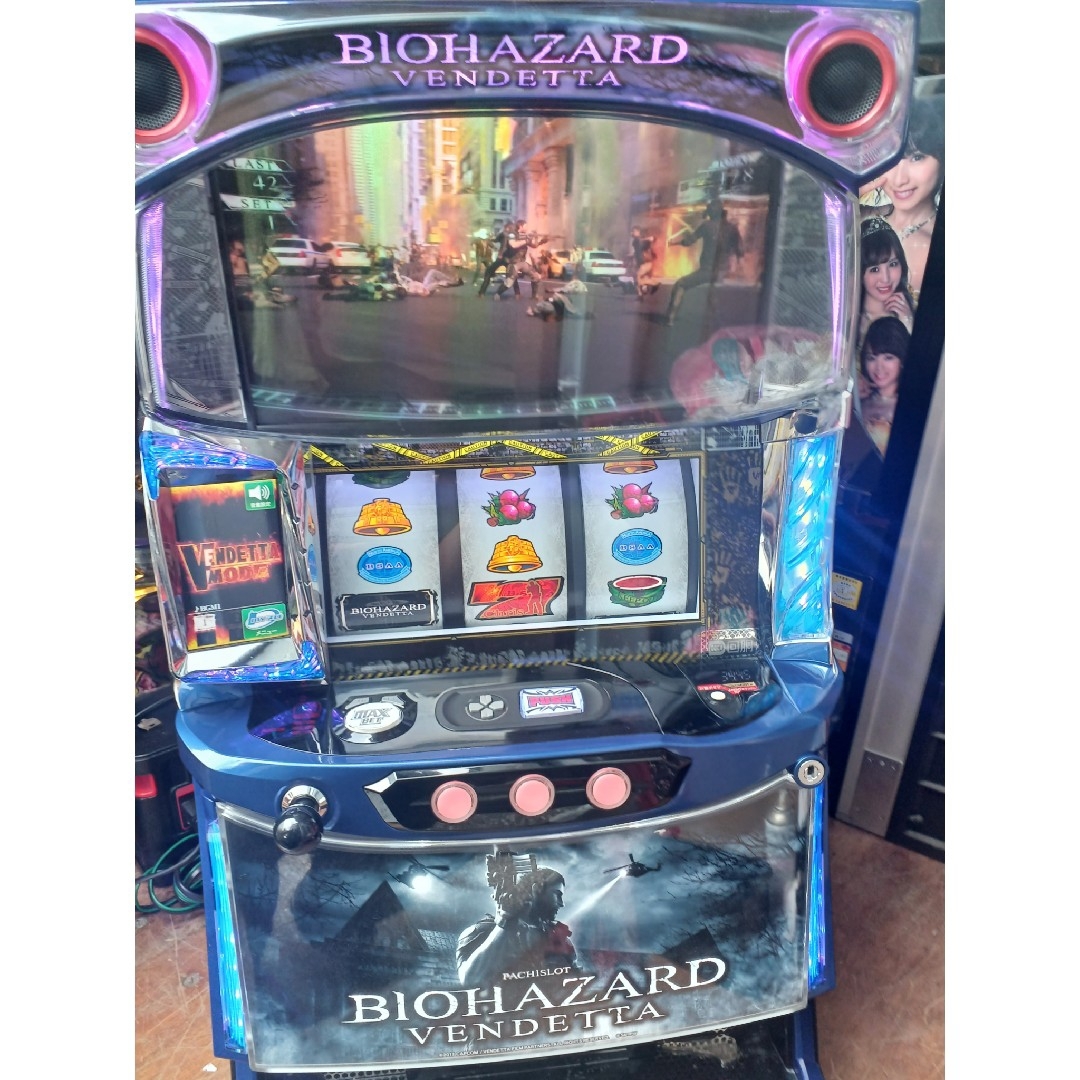 スマスロバイオハザード ヴェンデッタ 実機 エンタメ/ホビーのテーブルゲーム/ホビー(パチンコ/パチスロ)の商品写真