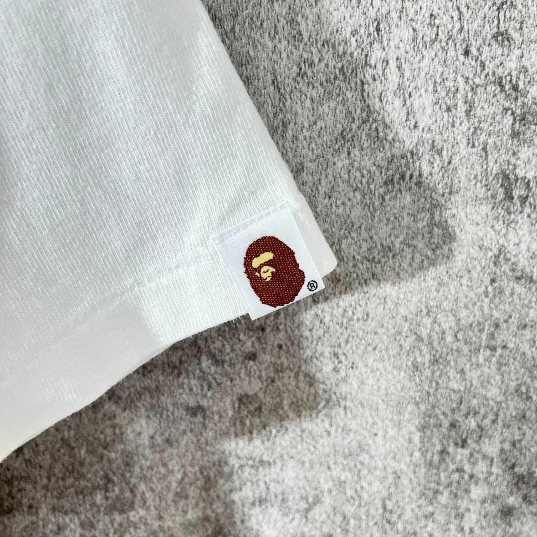 [大人気]　アベイシングエイプ　Tシャツ　大猿　カレッジロゴ　カラフルカモ メンズのトップス(Tシャツ/カットソー(七分/長袖))の商品写真