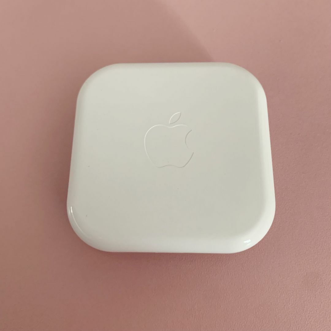 Apple(アップル)のApple純正 EarPods 3.5 mm ヘッドフォンプラグ イヤホン スマホ/家電/カメラのオーディオ機器(ヘッドフォン/イヤフォン)の商品写真