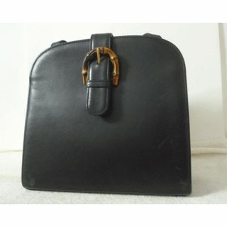 ヨンドシー(4℃)の廃盤品　4℃　DRAA BALANCE　レザー　本革　斜め掛け　ショルダーバッグ(ショルダーバッグ)