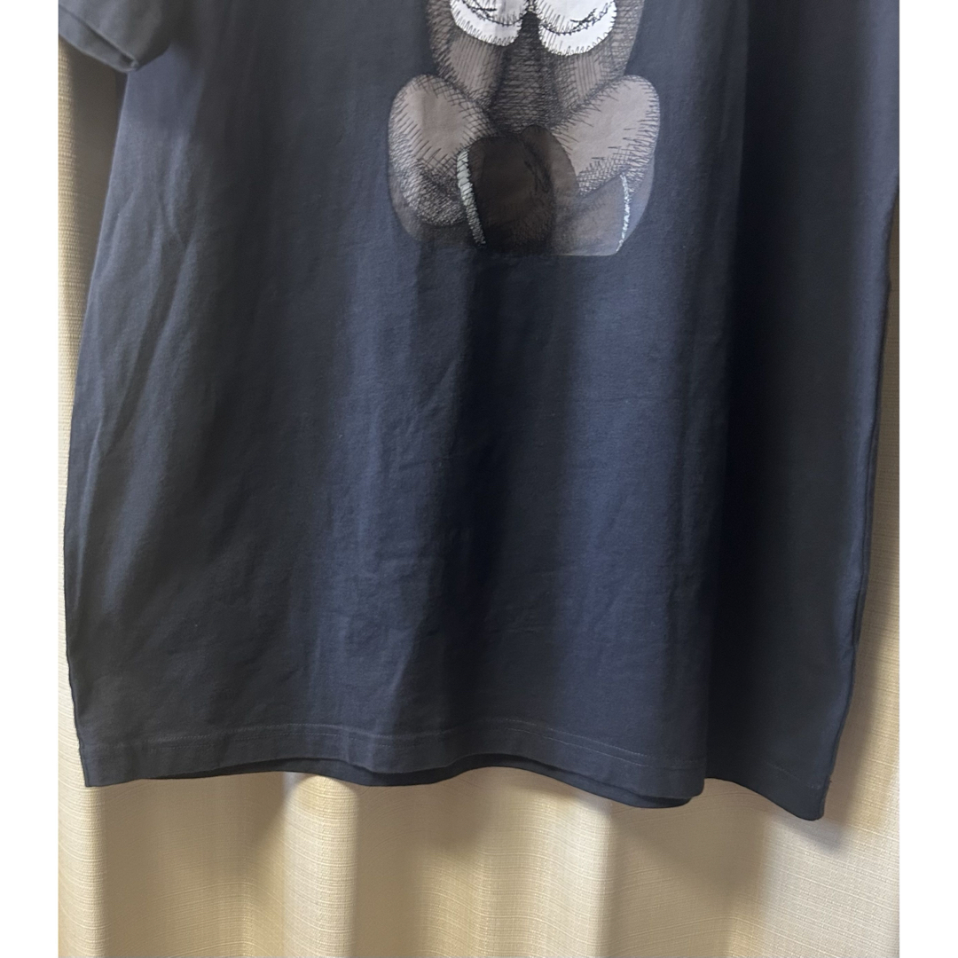 UNIQLO(ユニクロ)のユニクロ UT KAWS  Tシャツ XL ブラック メンズのトップス(Tシャツ/カットソー(半袖/袖なし))の商品写真