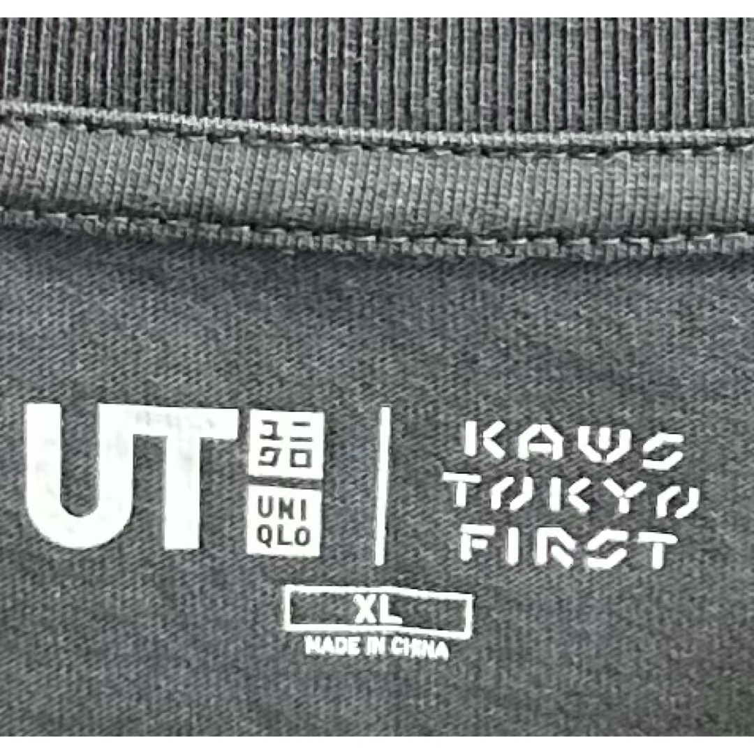 UNIQLO(ユニクロ)のユニクロ UT KAWS  Tシャツ XL ブラック メンズのトップス(Tシャツ/カットソー(半袖/袖なし))の商品写真