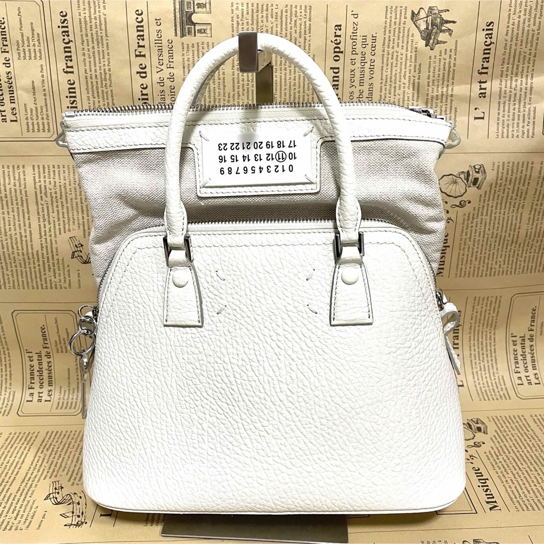 Maison Margiela（旧Maison Martin Margiela）(メゾンマルジェラ)のメゾンマルジェラ 5ac 2way ホワイト ショルダーバッグ ミニバッグ レディースのバッグ(ショルダーバッグ)の商品写真