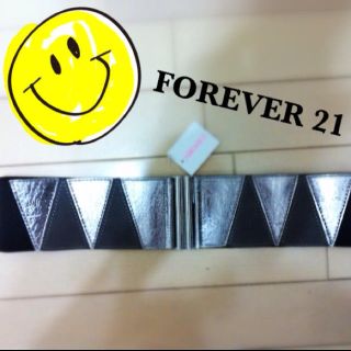 フォーエバートゥエンティーワン(FOREVER 21)の【ご売約済】FOREVER21 ベルト(ベルト)