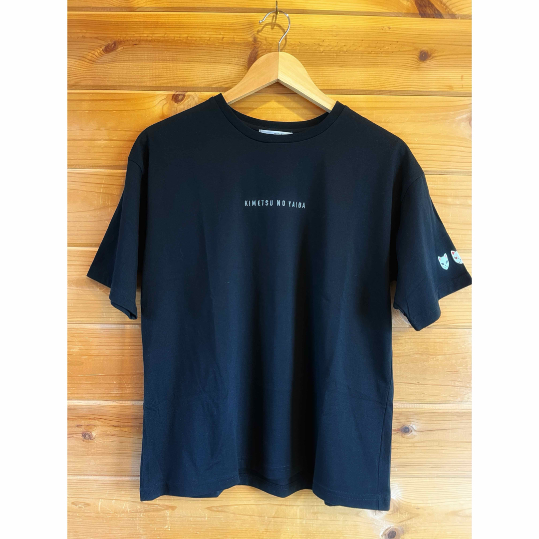 鬼滅の刃(キメツノヤイバ)の【即購入可能】美品 鬼滅の刃 Tシャツ M-Lサイズ（送料込み） メンズのトップス(Tシャツ/カットソー(半袖/袖なし))の商品写真