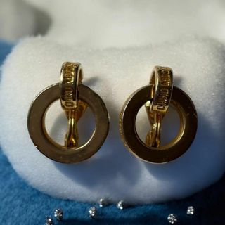 モスキーノ(MOSCHINO)のMOSCHINO ゴールドイヤリング(イヤリング)