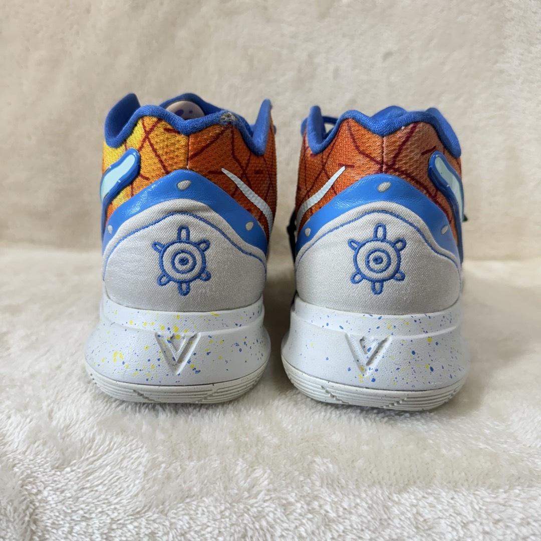 NIKE(ナイキ)の【激レア】NIKE ナイキ カイリー5 スポンジボブ パイナップル 25cm レディースの靴/シューズ(スニーカー)の商品写真