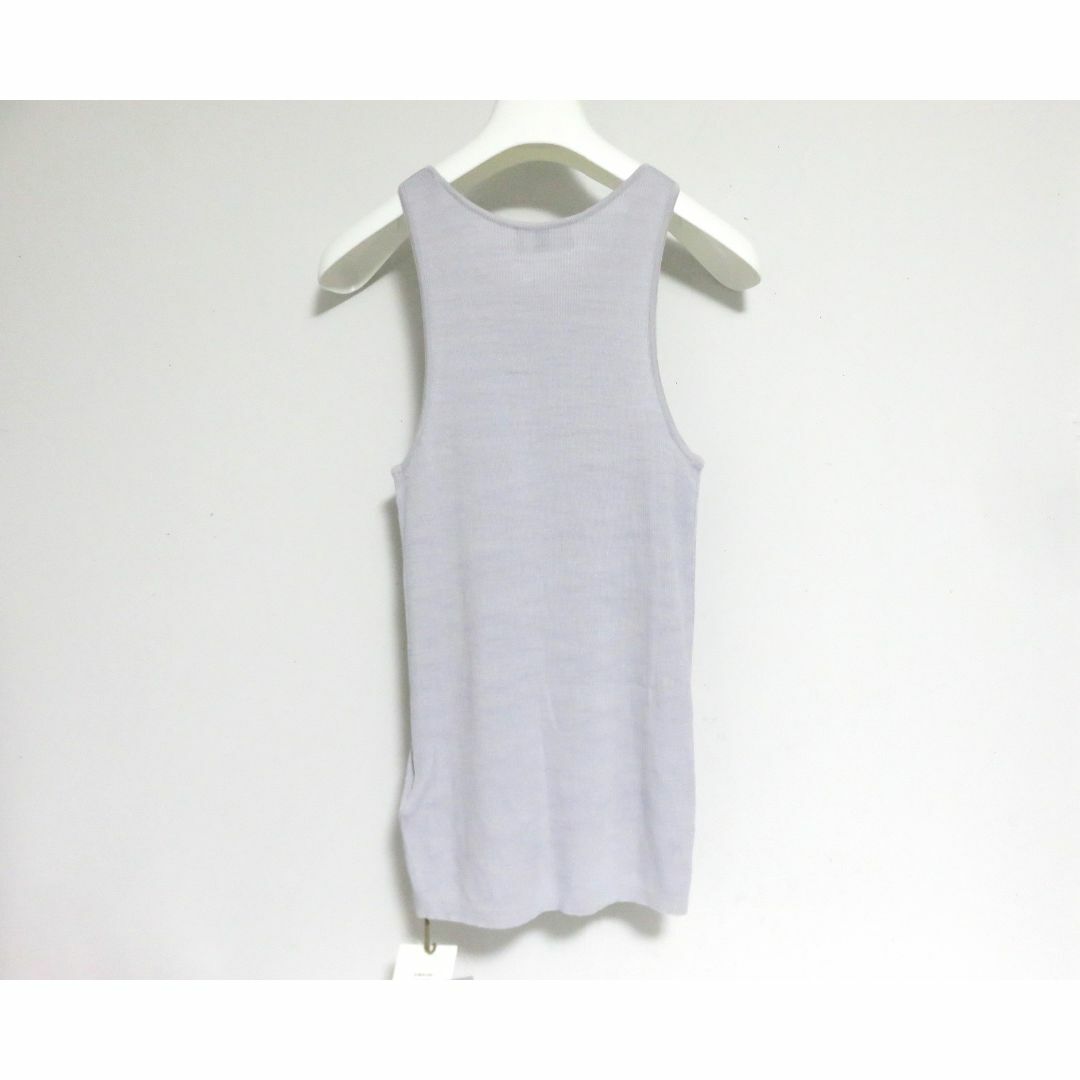 定価3.3万 新品 HERILL シルク タンクトップ 0 グレー 日本製 レディースのトップス(タンクトップ)の商品写真