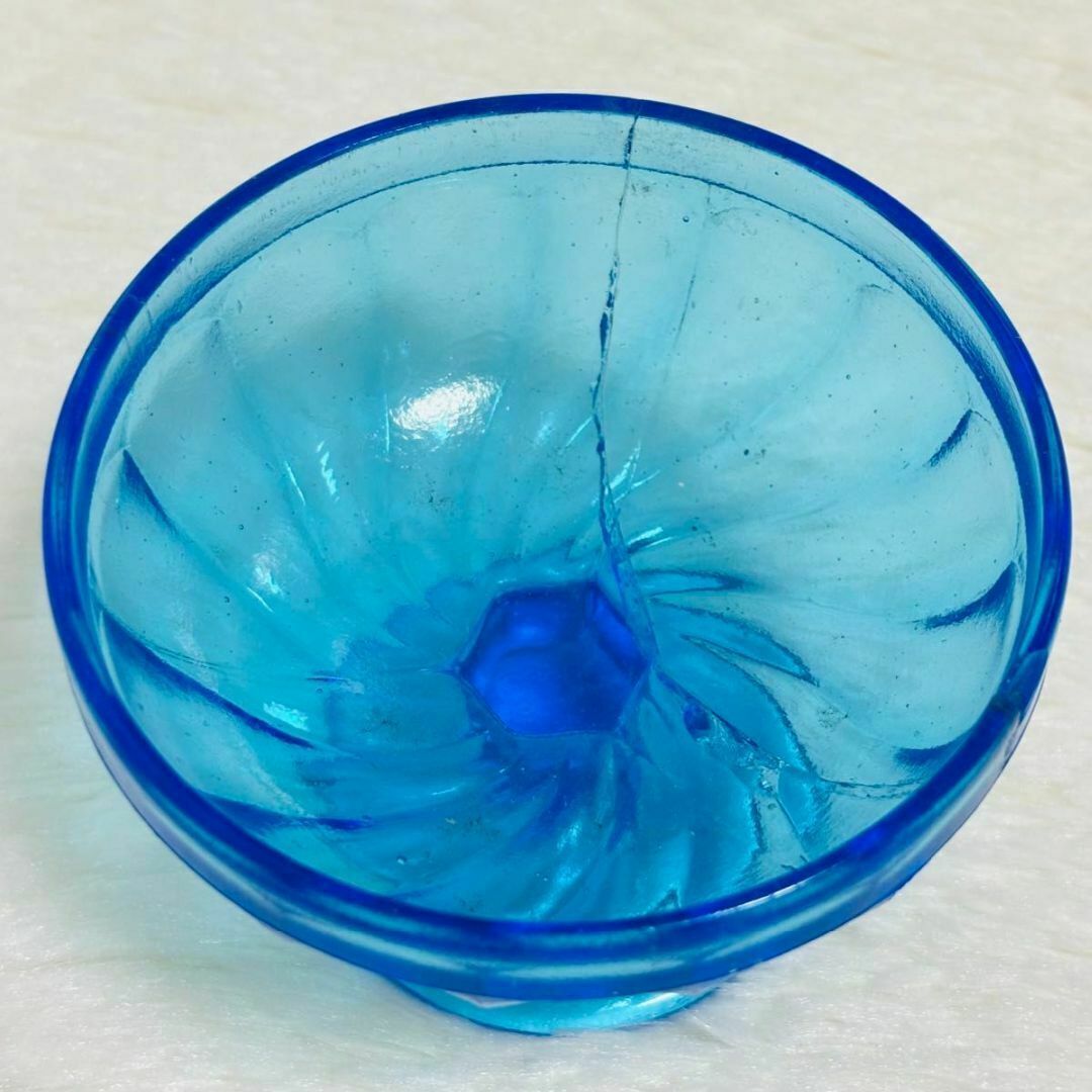 気泡入りブルーガラス かき氷ボウル アンティーク風 脚付き小物入れ アイス 骨董 ハンドメイドの生活雑貨(食器)の商品写真