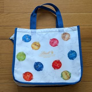 リンツ(Lindt)のLindt　リンツ　保冷バッグ　Mサイズ(ノベルティグッズ)