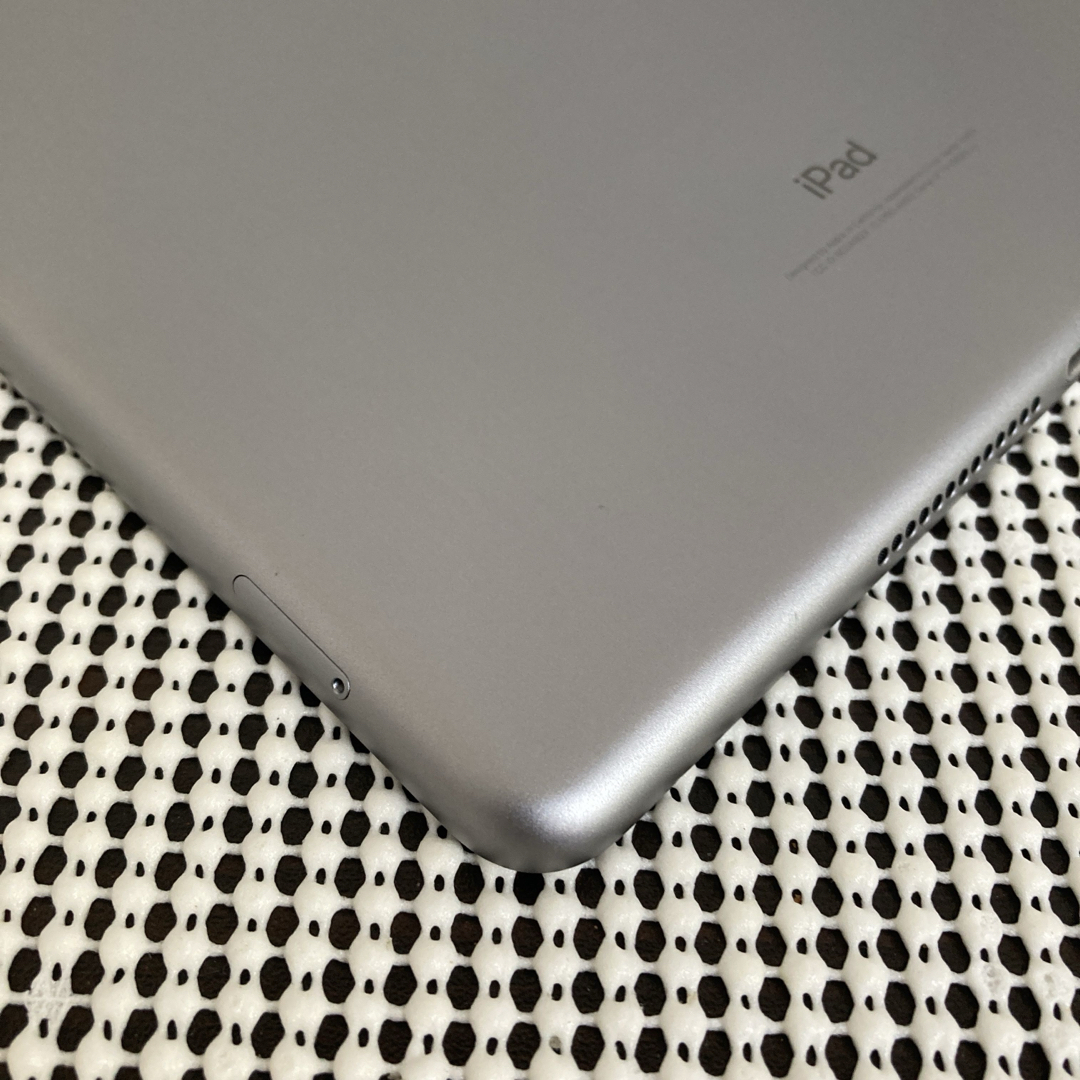 946【早い者勝ち】電池最良好☆iPad5 第5世代 32GB SIMフリー☆ 67【早い者勝ち】電池良好☆iPad5 第5世代 32GB SIMフリー