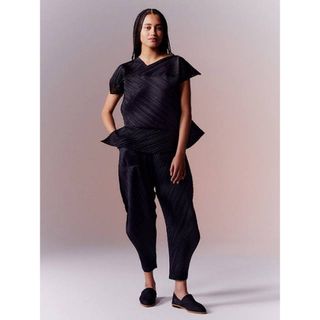 プリーツプリーズイッセイミヤケ(PLEATS PLEASE ISSEY MIYAKE)のPLEATS PLEASE PALM BLACK TOP(カットソー(半袖/袖なし))