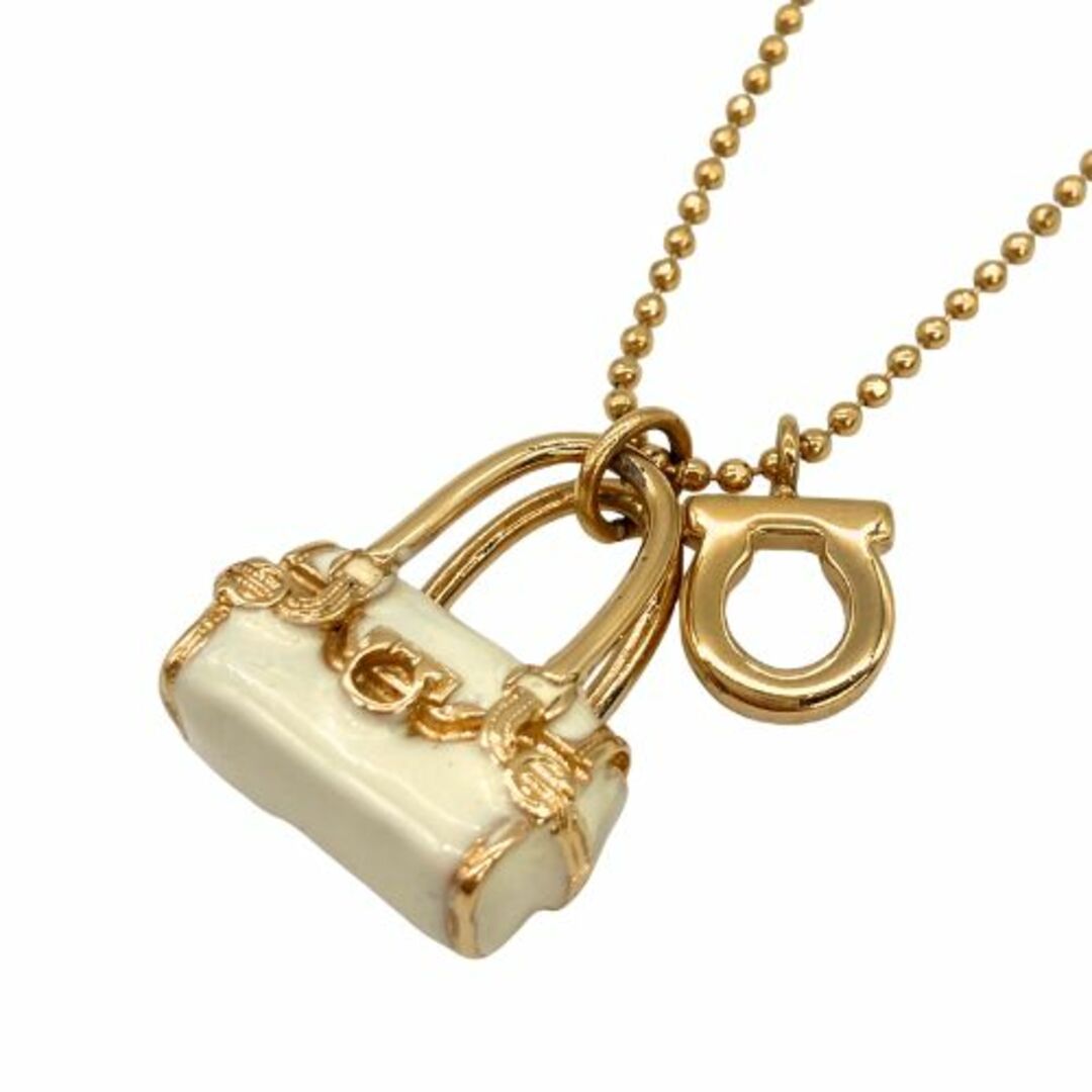 Salvatore Ferragamo(サルヴァトーレフェラガモ)の【中古】
Salvatore Ferragamo サルヴァトーレフェラガモ ネックレス
 メタル メタル バッグモチーフ　ゴールドメッキ ゴールド レディースのアクセサリー(ネックレス)の商品写真