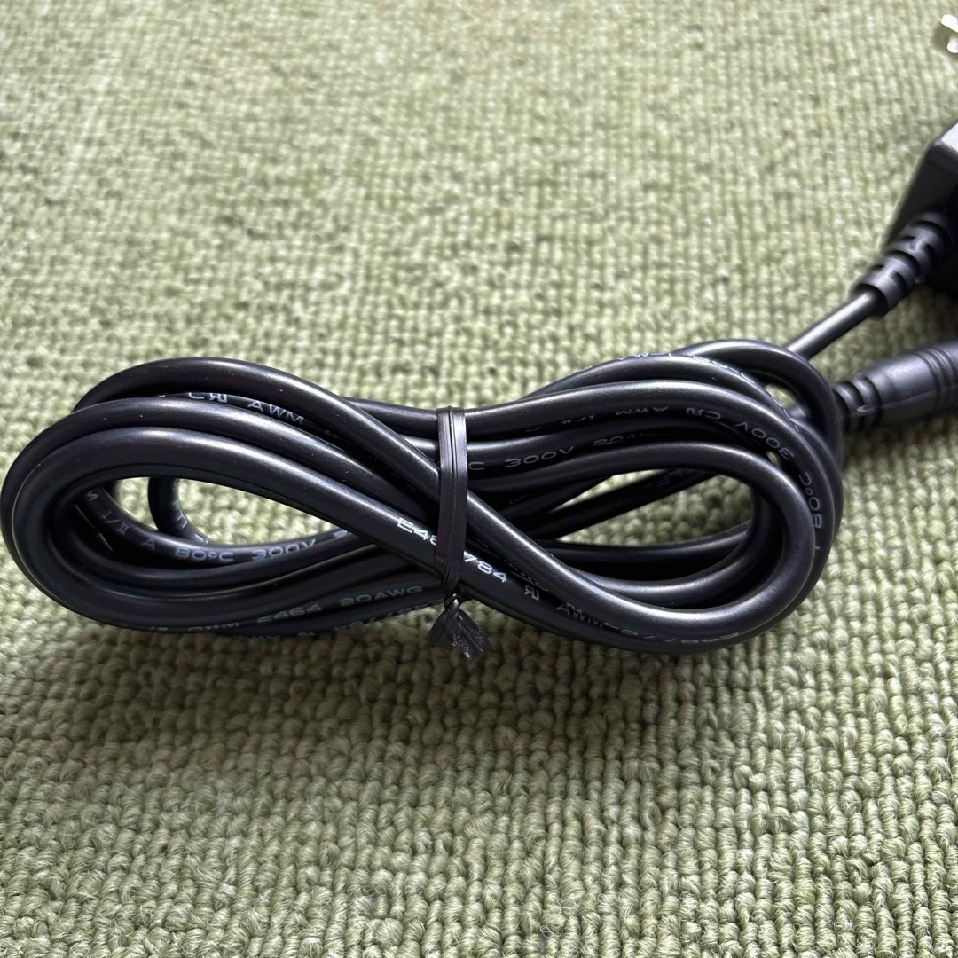 東芝(トウシバ)の4789 TOSHIBA 東芝 純正 ACアダプター CL6C-C スマホ/家電/カメラの生活家電(掃除機)の商品写真