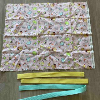 スミッコグラシ(すみっコぐらし)のハギレ オックス布　すみっコぐらし柄　ピンク(生地/糸)