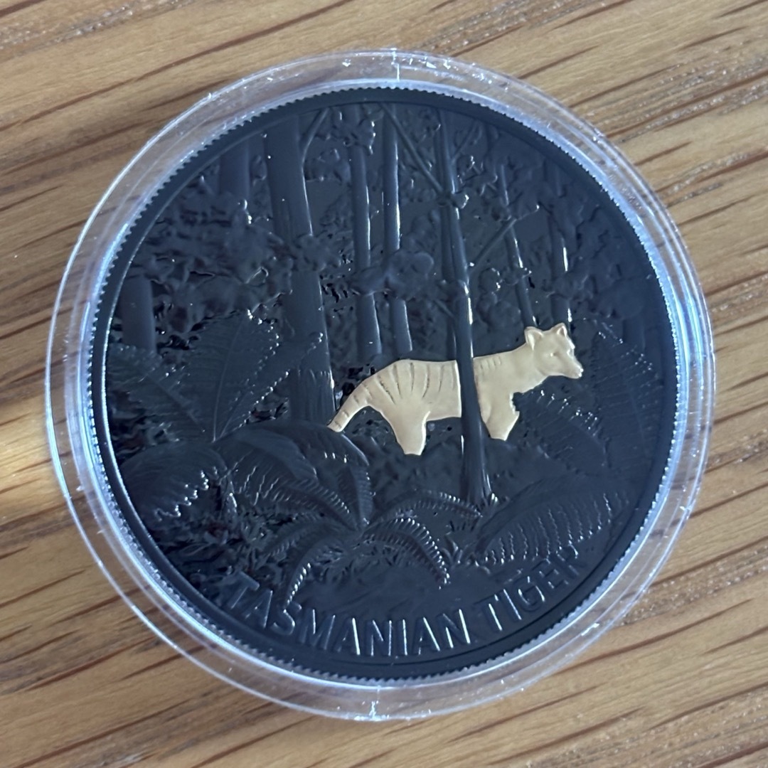 【黒い銀貨】タスマニアタイガー オーストラリア銀貨 2019 エンタメ/ホビーの美術品/アンティーク(貨幣)の商品写真
