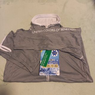 BENETTONベネトンUVラッシュガード　新品未使用