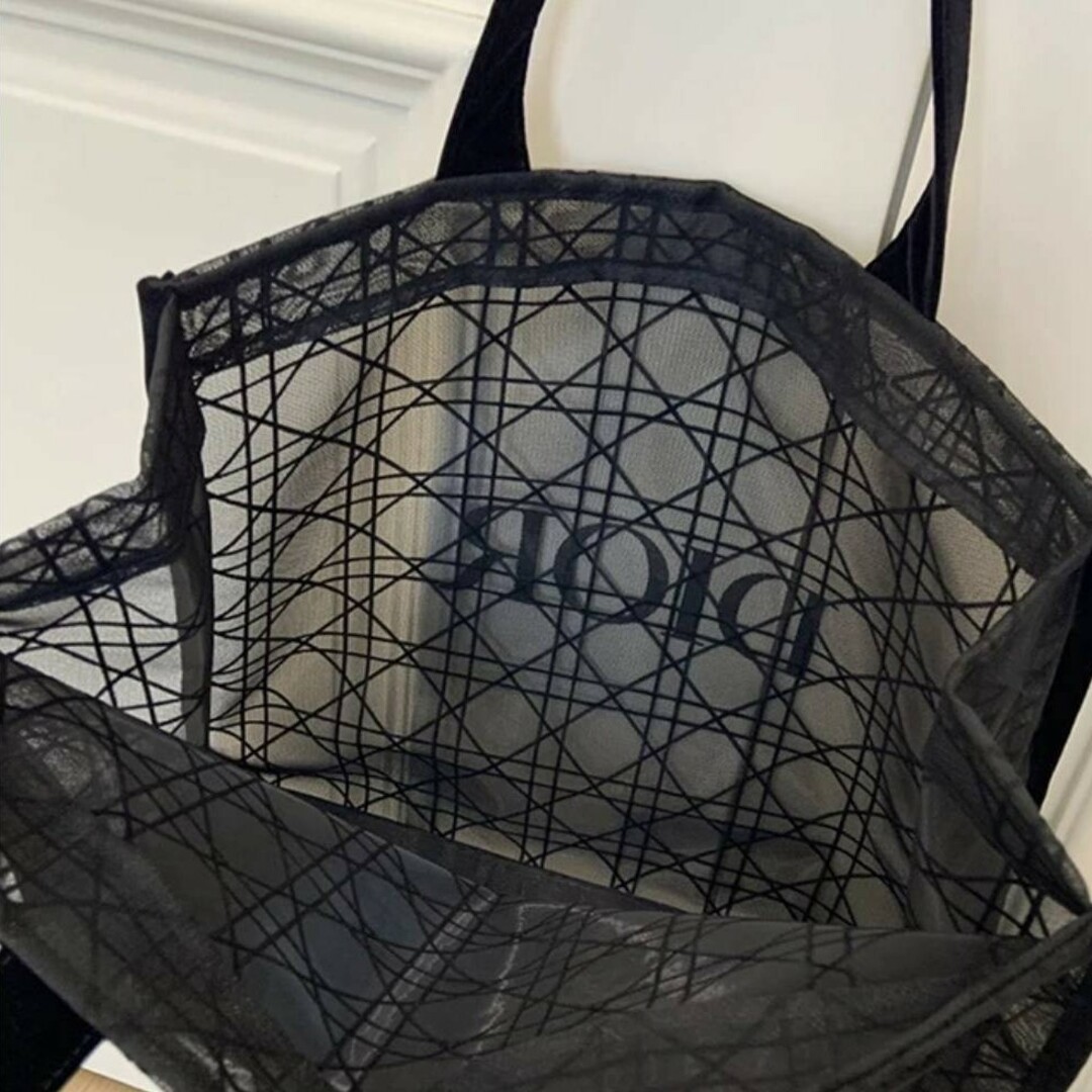 Christian Dior(クリスチャンディオール)のDIOR メッシュトートバッグ ノベルティ 肩掛けバック ビーチバッグ レディースのバッグ(トートバッグ)の商品写真