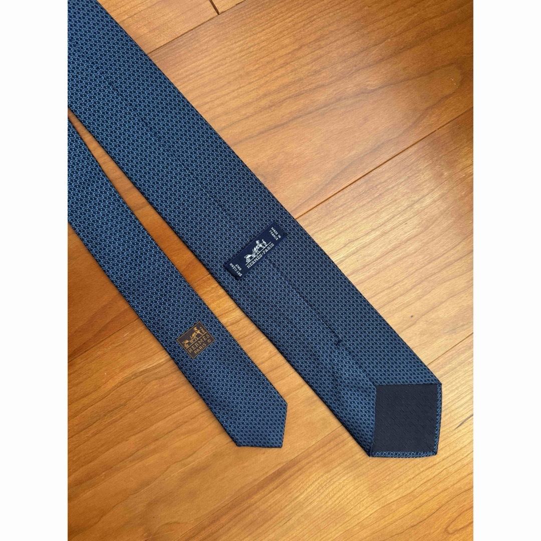 HERMES(エルメス)のHERMES エルメス ネクタイ 青 紺 ネイビー シルク メンズのファッション小物(ネクタイ)の商品写真