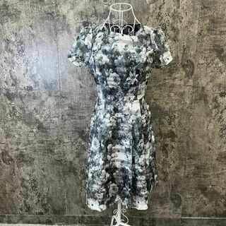 カールパークレーン(KarL Park Lane)の新品タグ付き✨カールパークレーン【9】半袖ワンピース 花柄(その他)