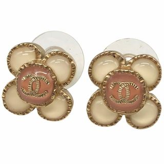 シャネル(CHANEL)のシャネル ピアス CCマーク A16C アイボリー系 CHANEL【AFI12】(ピアス)