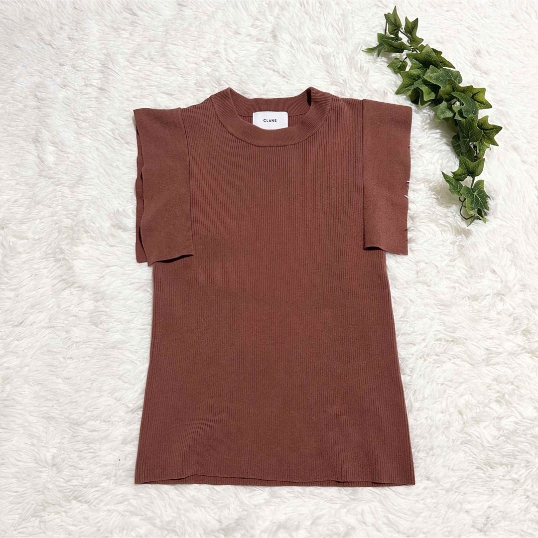 CLANE(クラネ)の極美品 【CLANE(クラネ)】スクエアスリーブニットトップス ブラウン レディースのトップス(ニット/セーター)の商品写真