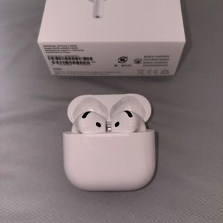 アップル(Apple)の【美品】アップル アクティブノイズキャンセリング搭載 AirPods 4(その他)