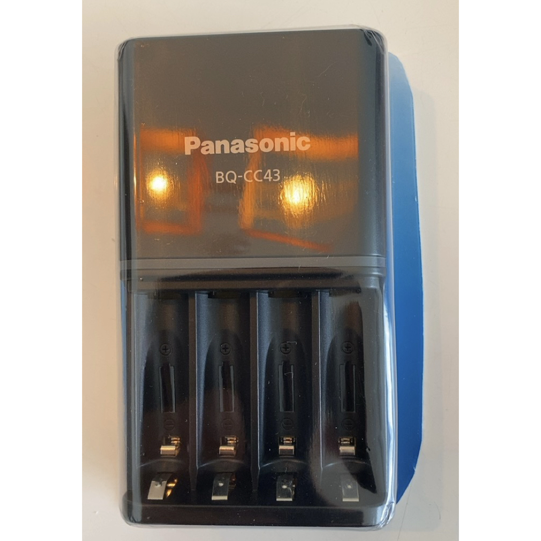 eneloop(エネループ)のエネループ 充電器 (BQ-CC43) パナソニック eneloop スマホ/家電/カメラのスマートフォン/携帯電話(バッテリー/充電器)の商品写真
