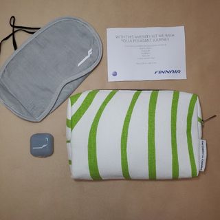 マリメッコ(marimekko)のFinnair アメニティキット(marimekkoコラボポーチ) 【匿名配送】(ポーチ)