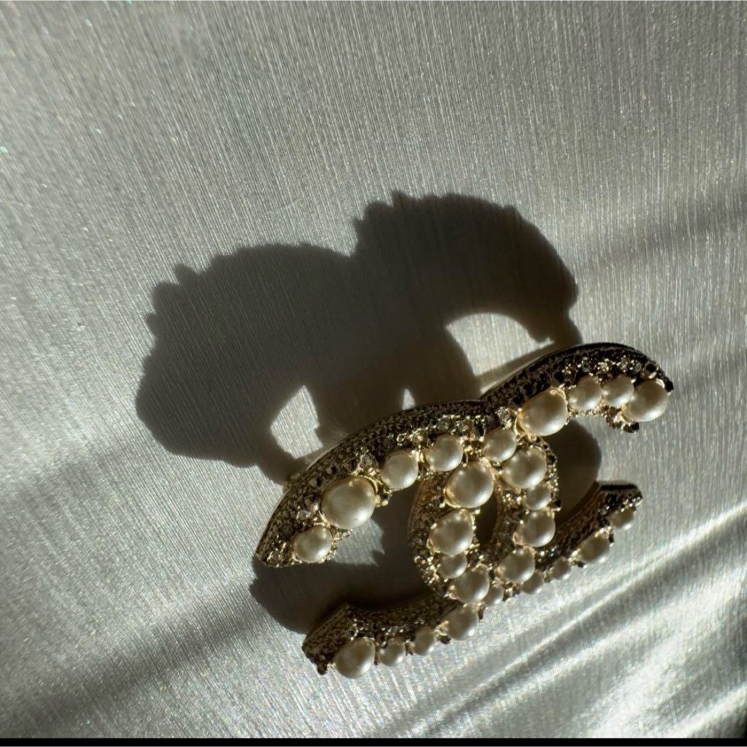 CHANEL ゴールド ダブルCロゴ ブローチ　ヴィンテージ CHANEL ゴールド ダブルCロゴ ブローチ非売品 新品未使用
