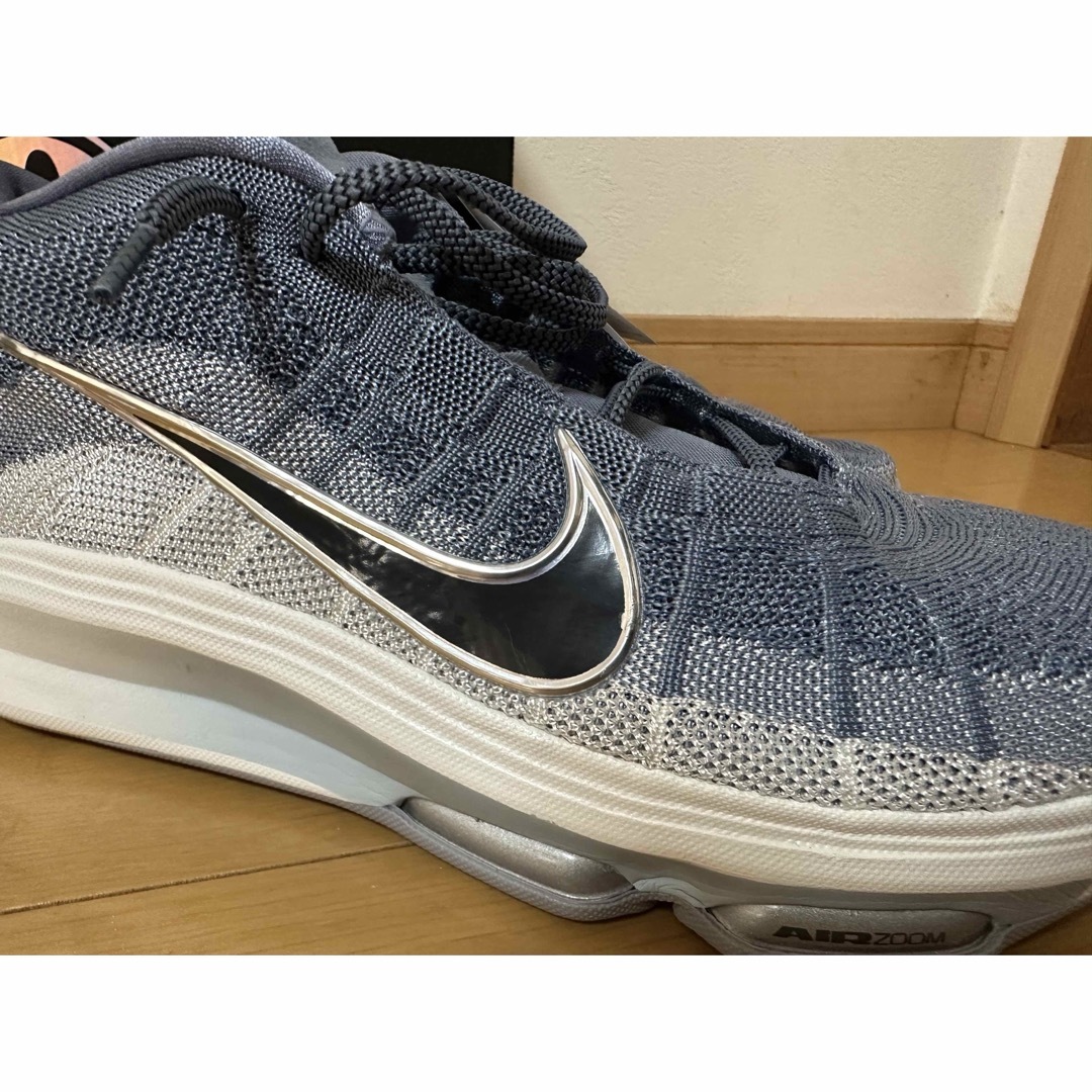 NIKE(ナイキ)の【新品未使用品】NIKE G.T. HUSTLE 3 EP(31cm) メンズの靴/シューズ(スニーカー)の商品写真
