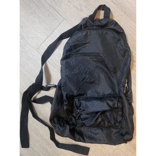 ユニクロ(UNIQLO)のユニクロ　折りたたみリュック ブラック　エコバック(リュック/バックパック)