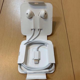 アップル(Apple)のApple 純正 イヤホン アップル イヤフォン ライトニング 正規品(ヘッドフォン/イヤフォン)