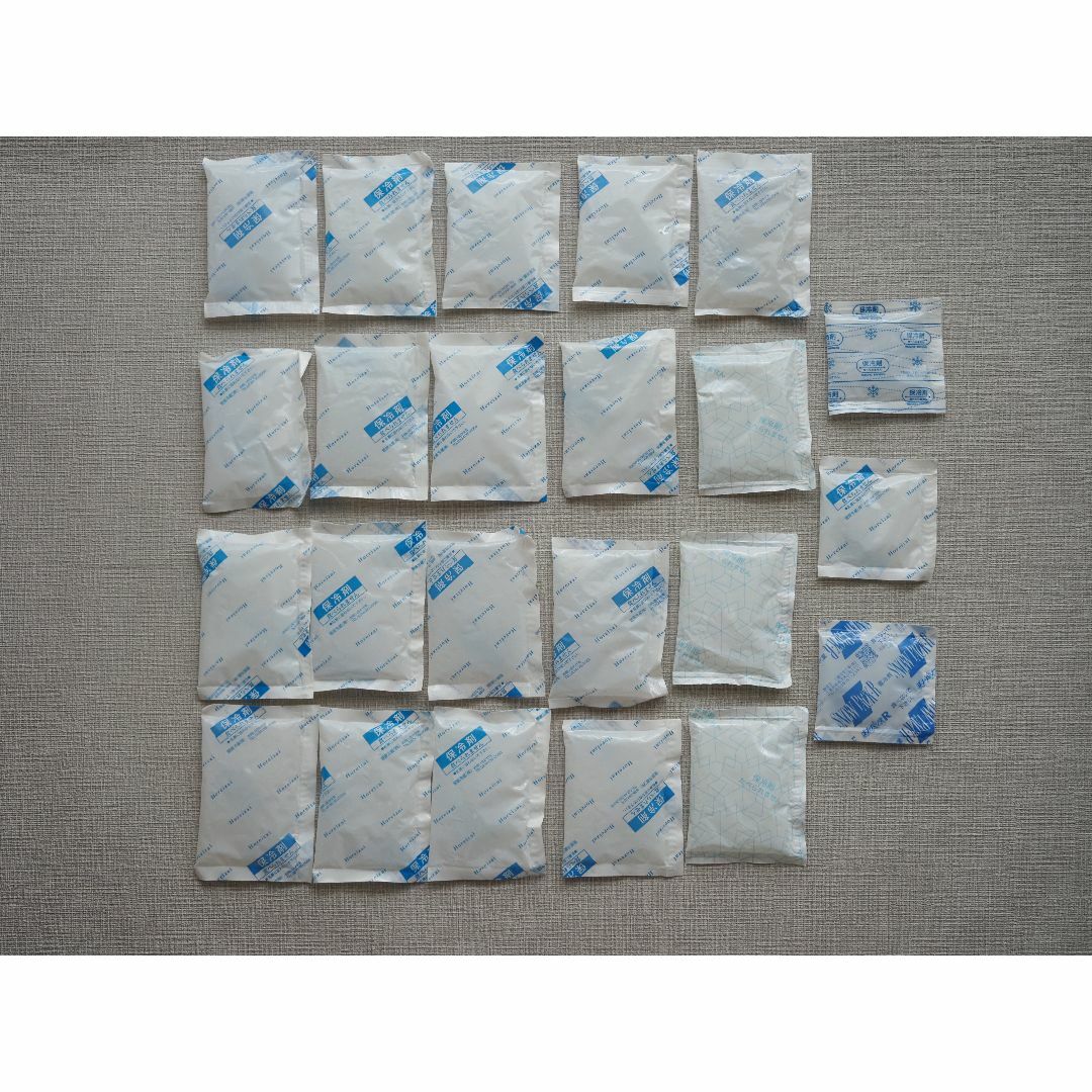 保冷剤セット　中サイズ20個＋ミニサイズ3個=23個 インテリア/住まい/日用品の日用品/生活雑貨/旅行(その他)の商品写真