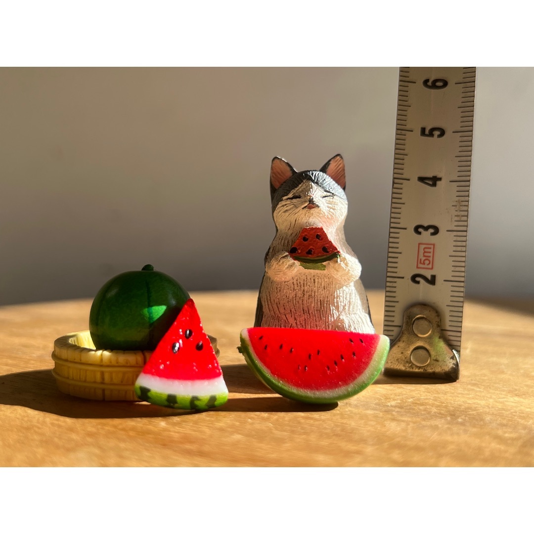 【新品】猫とスイカのセット インテリア/住まい/日用品のインテリア小物(置物)の商品写真