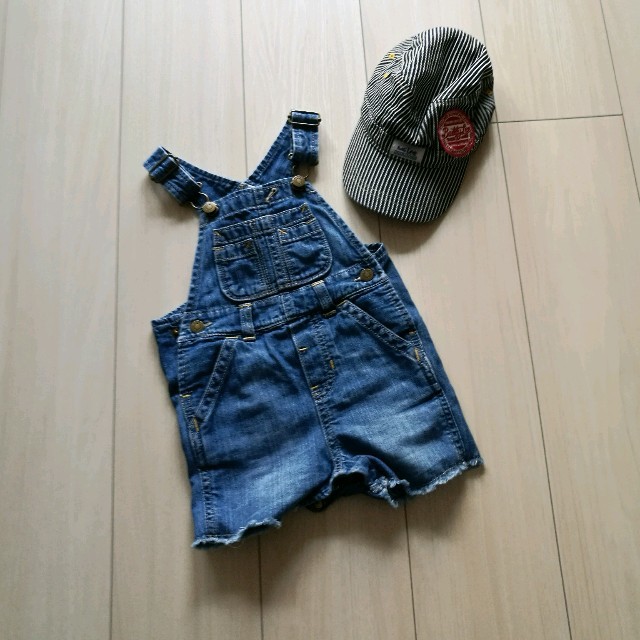 babyGAP(ベビーギャップ)のベビーギャップ♡12-18♡デニム♡オーバーオール♡ キッズ/ベビー/マタニティのベビー服(~85cm)(パンツ)の商品写真