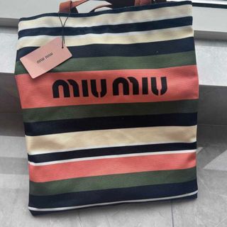 miumiuノベルティトートバッグ　キャンパス