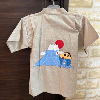クレヨンシンチャン(クレヨンしんちゃん)のサイズ120★クレヨンしんちゃん甚平　キッズ　男の子　ベージュ(甚平/浴衣)