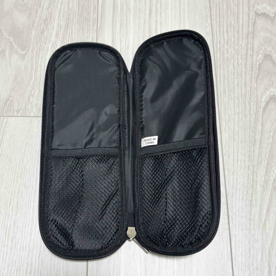 アンシブラシ　コスメもはいる2in1ブラシポーチ コスメ/美容のメイク道具/ケアグッズ(ブラシ・チップ)の商品写真