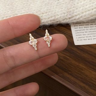 マーキスカットピアス 菱形ジルコニア 18kコーティング s5981(ピアス)