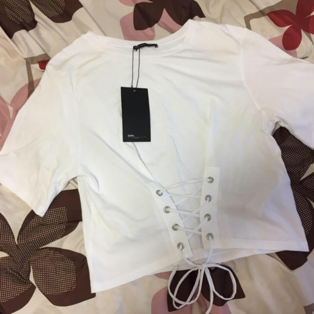 ZARA(ザラ)のzara コルセットTシャツ レディースのトップス(Tシャツ(半袖/袖なし))の商品写真