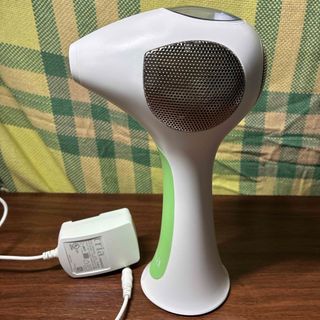 トリア(tria)のtria トリア・パーソナルレーザー脱毛器4X グリーン 本体・充電器　箱無し(その他)